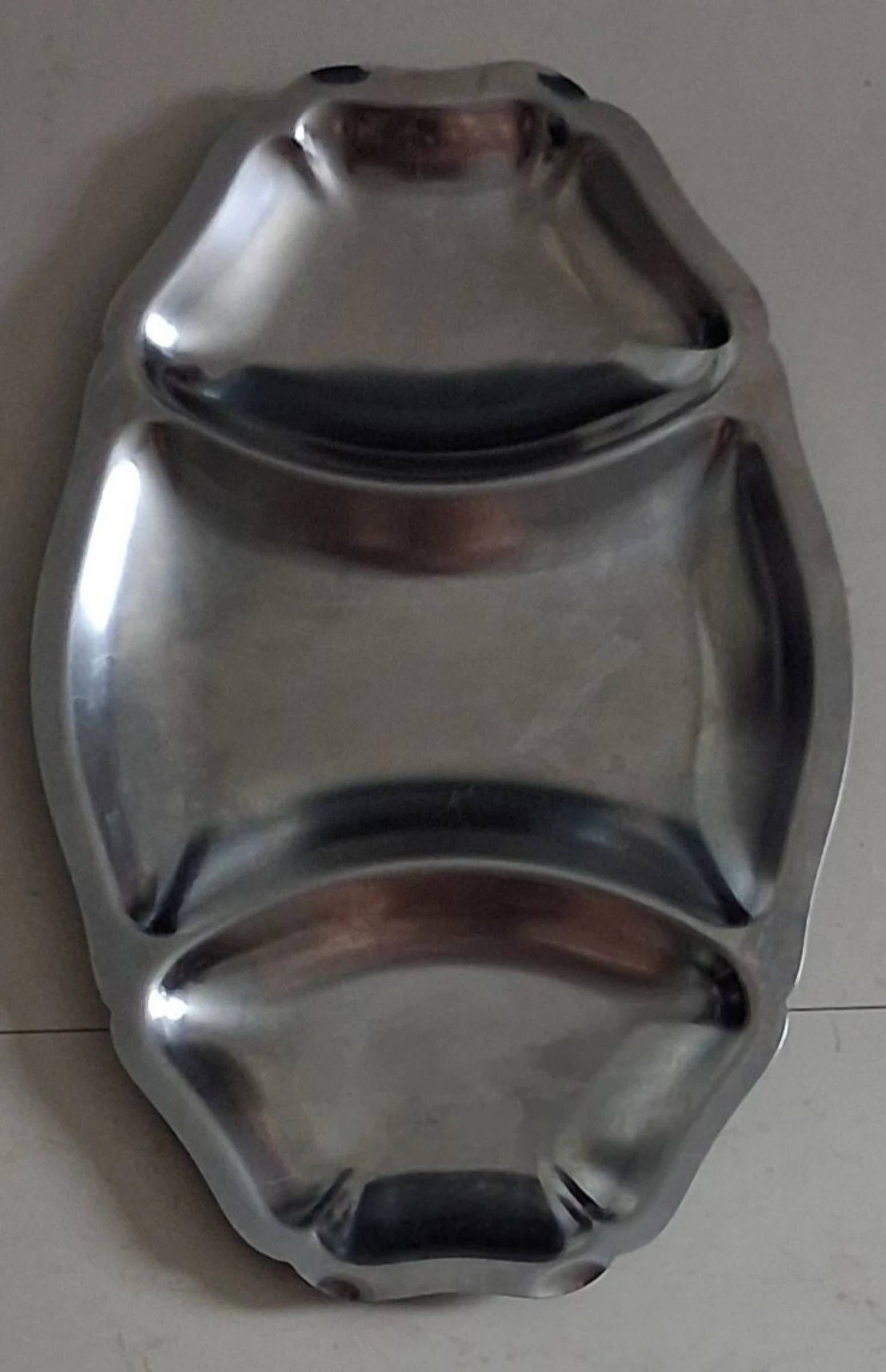 Set of 2 different stainless steel plates – photo 4